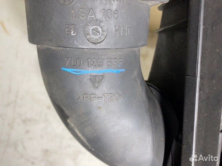 Корпус воздушного фильтра Volkswagen Touareg