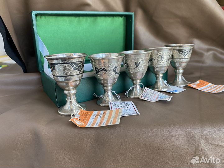 Рюмки серебро 875