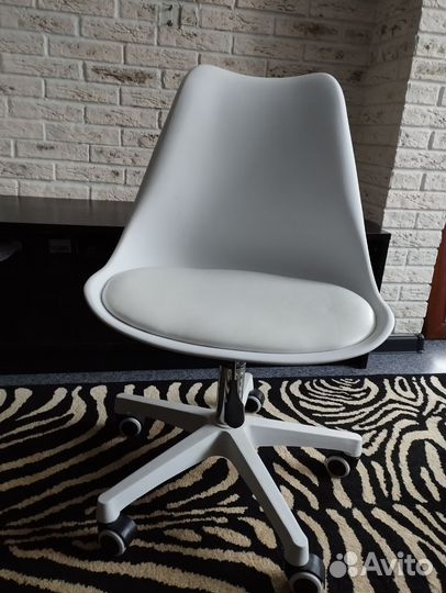 Компьютерный стул