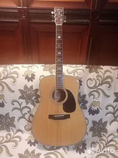 Акустическая гитара Morris W-50 с кейсом