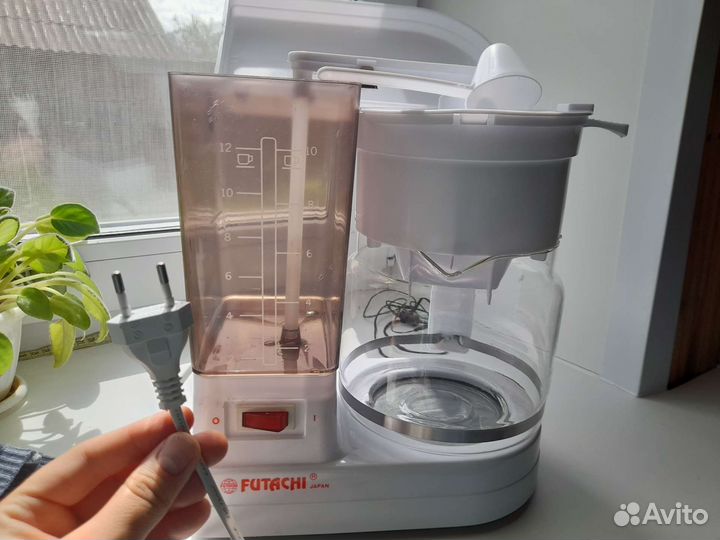 Электрическая кофеварка с дефектами