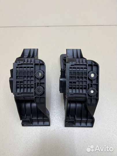 Педаль газа Mercedes C-class W204