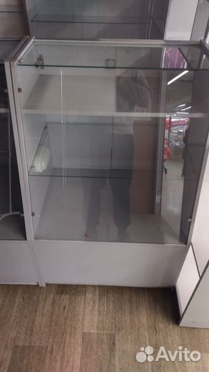 Шкафы витрины стеклянные