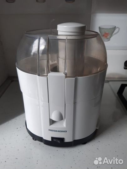 Соковыжималка Центробежная Redmond RJ-907