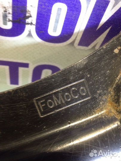 Кулак задний правый Ford Focus