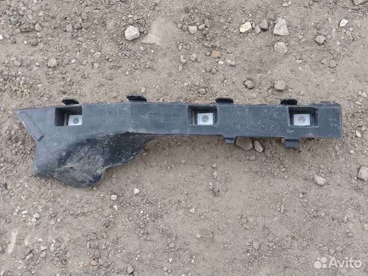 Кронштейн бампера Kia Soul 2019 задний левый