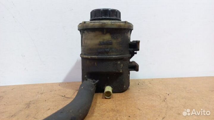 Бачок гидроусилителя Renault Logan 1 2010