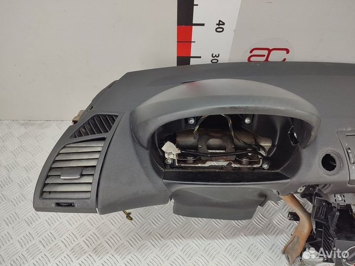 Торпедо для BMW 1-Series (E81/E82/E87/E88)