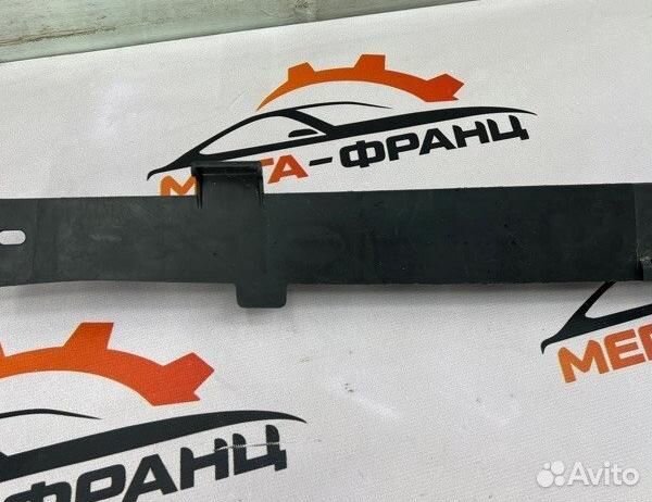 Кронштейн бампера передний Peugeot 407 седан