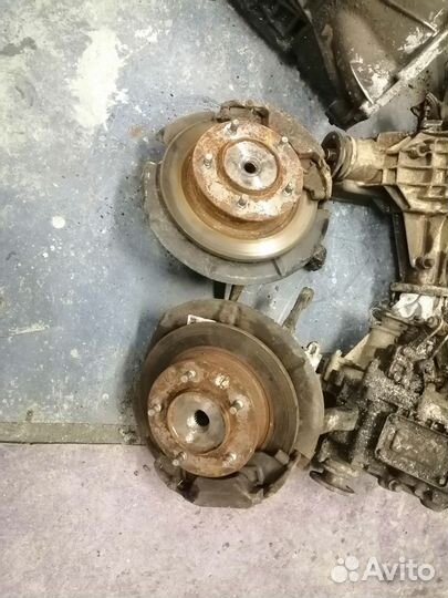 Кулаки нерегулируемые на ниву