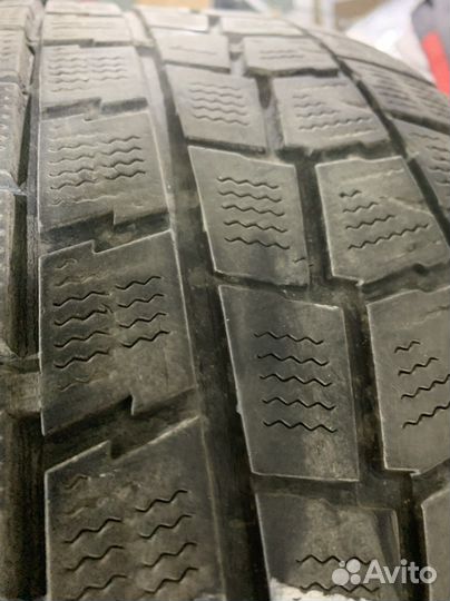 Dunlop Rover M/T Maxx Traction 215/45 R18