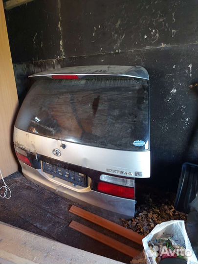 Дверь задняя