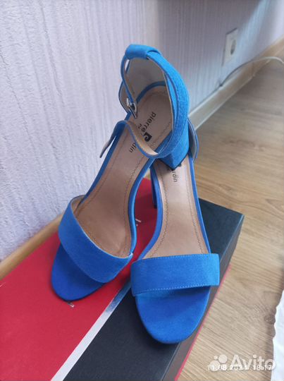 Босоножки женские 36 размер