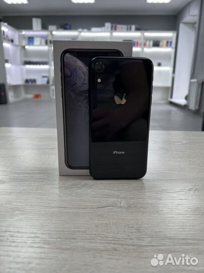 iPhone Xr, 64 ГБ