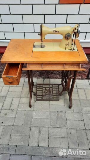 Швейная машина tikka