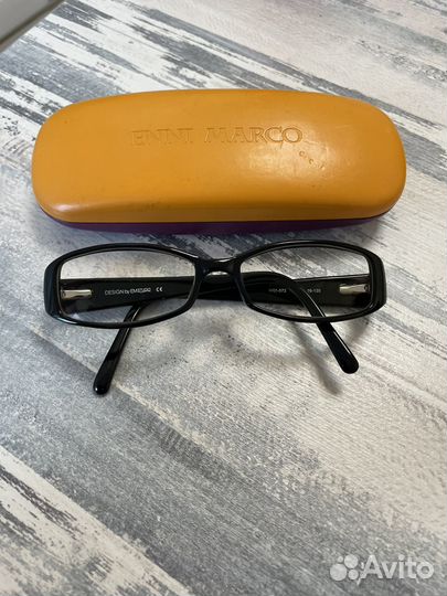 Очки и футляр Enni Marco