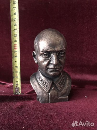 Бюст Лаврентий Берия