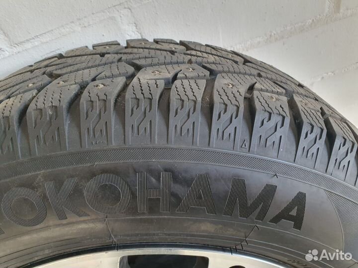 Yokohama 106ZS 225/65 R17 106