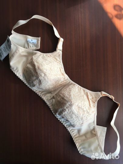 Бюстгальтеры новые для фиксации экзопротеза