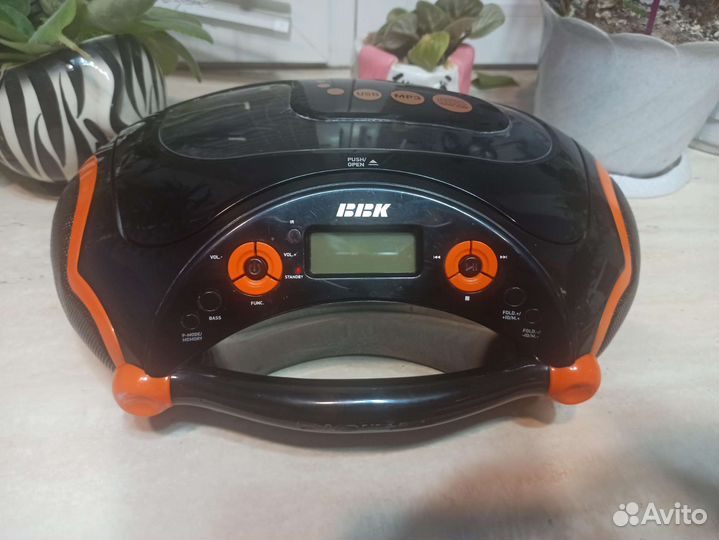 Бумбокс bbk BX316U / магнитофон bbk