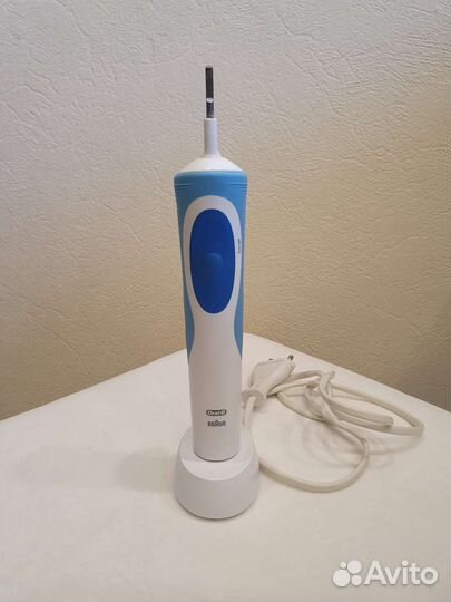 Brawn Oral B зубная щетка