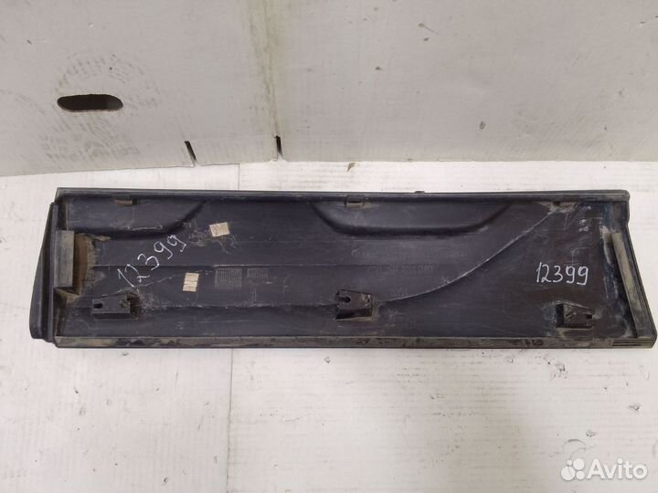 Накладка двери задней левой Volkswagen Taos I