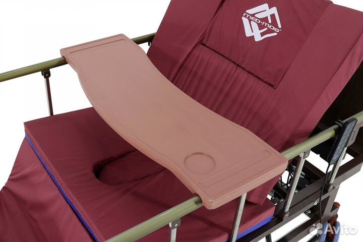 Медицинская кровать для лежачих больных