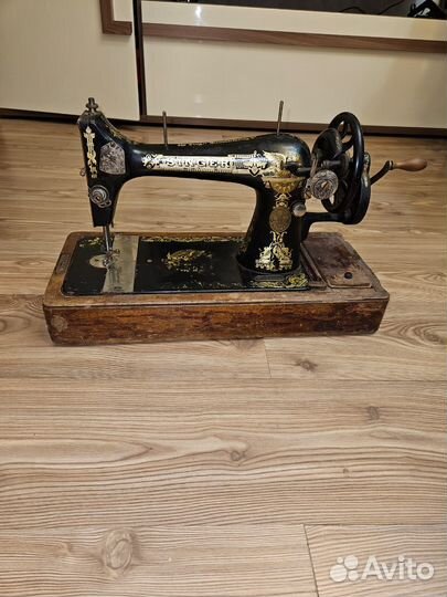 Швейная машинка зингер бу