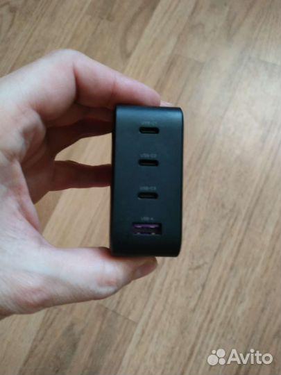 Зарядное устройство Ugreen