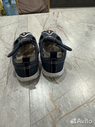 Сандали светящиеся 24 размер