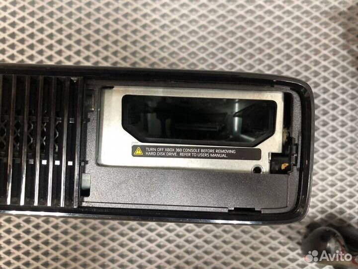 Игровая приставка Xbox 360 S без HDD (14)