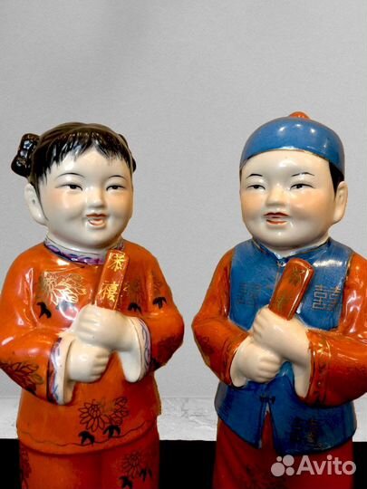 Редкие большие китайские фарфоровые статуэтки Дети
