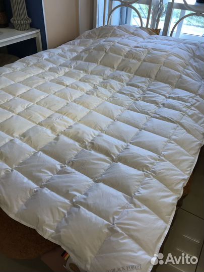 Одеяло пуховое легкое AVA black forest Германия