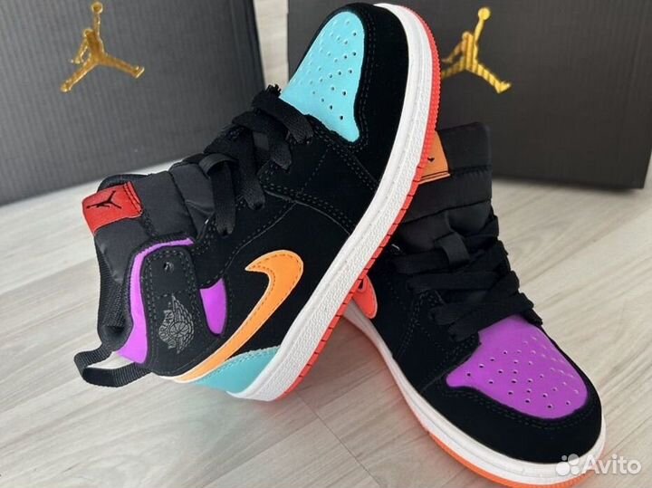 Кроссовки детские Nike Air Jordan 1