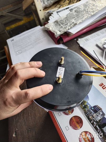 Задние круглые фонари