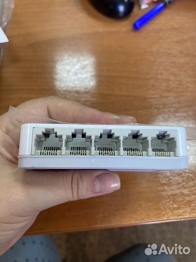 Коммутатор D-link DES-1005A ; DES-1005A/B