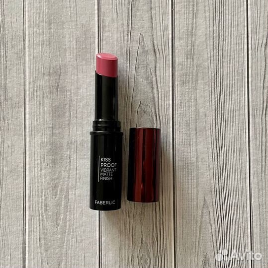 Помады фаберлик. Обменяю или продам