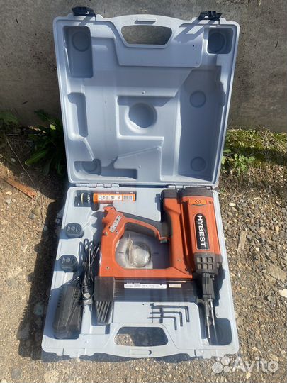 Газовый монтажный пистолет