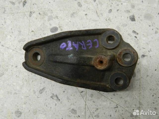 Кронштейн двигателя правый Kia Cerato TD 2009-2013