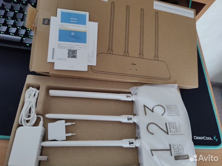 Роутер Xiaomi Mi Wi-Fi Router 4C