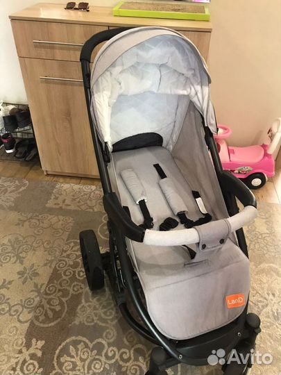 Прогулочная коляска