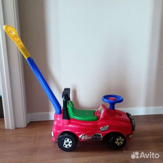 Машинка-каталка