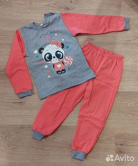 Новые вещи на девочку 98-104