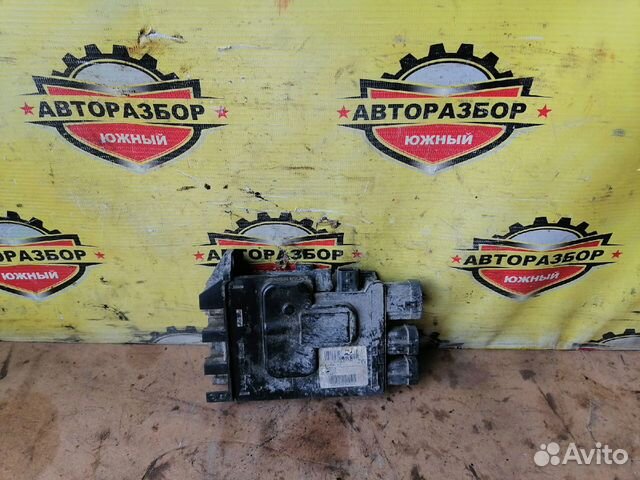 Блок предохранителей акб Renault Fluence 2.0