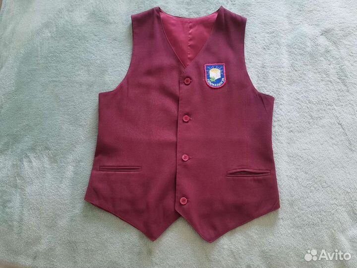 Жилетка для мальчика школьная 140 146 164 бордовая