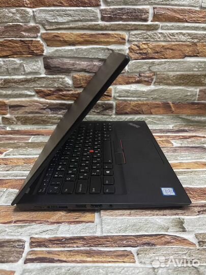 Ноутбук Lenovo thinkpad T490S