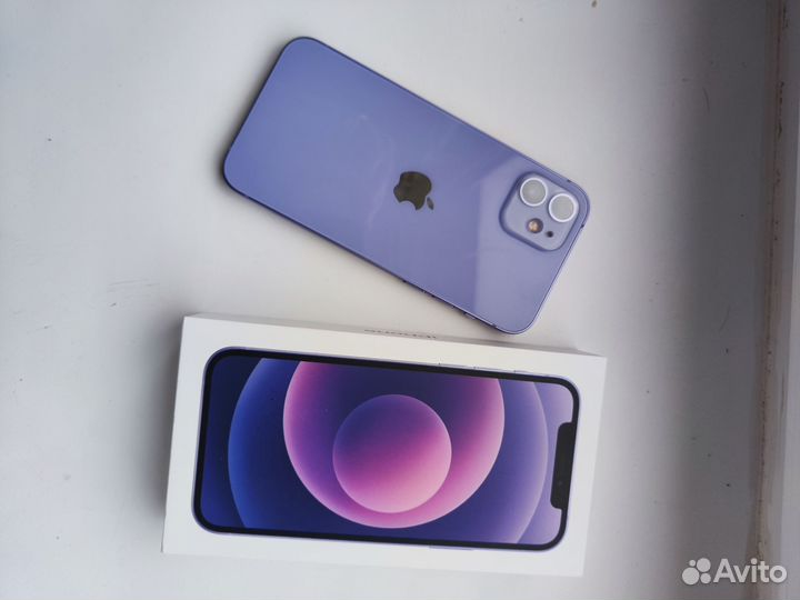 iPhone 12, 64 ГБ