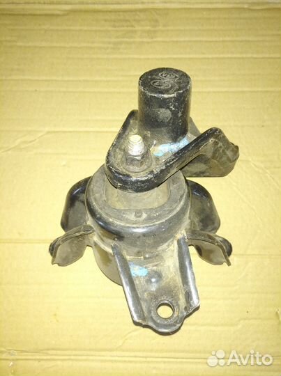 Подушка двигателя Hyundai Solaris Kia Rio 3