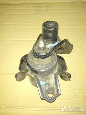 Подушка двигателя Hyundai Solaris Kia Rio 3