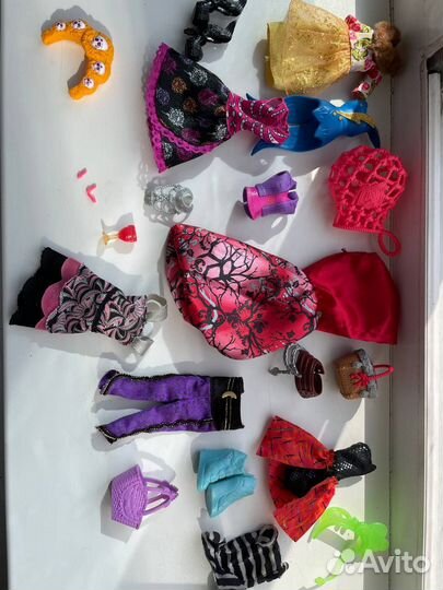 Одежда и аксессуары для кукол монстер хай